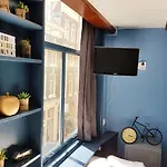 Urban Vibes بيت ضيافة 3*